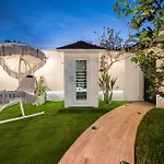 Prive Paradise